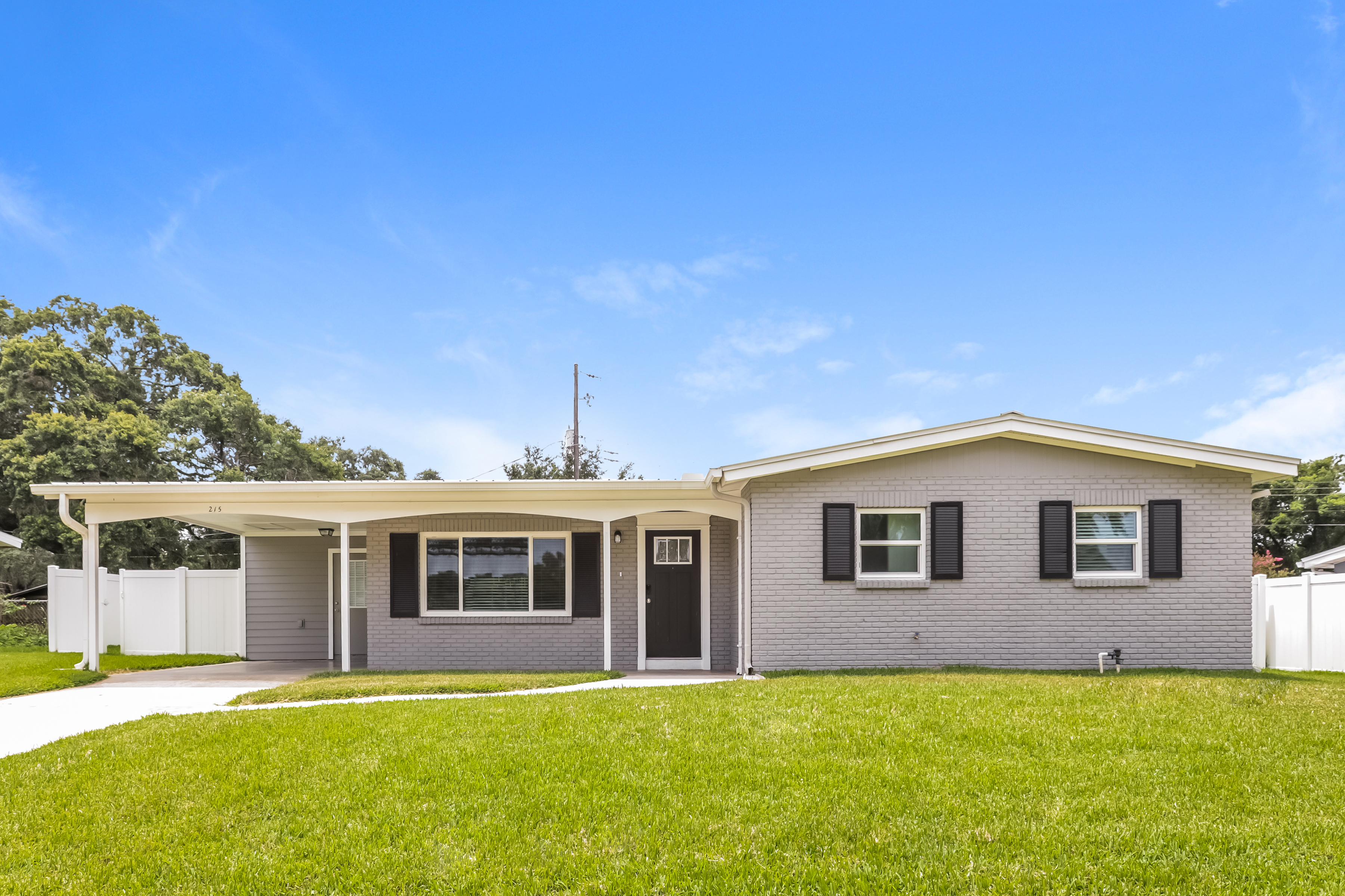 215 CRANBERRY BRANDON, FL 33510